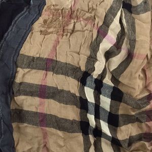 Burberry scarf